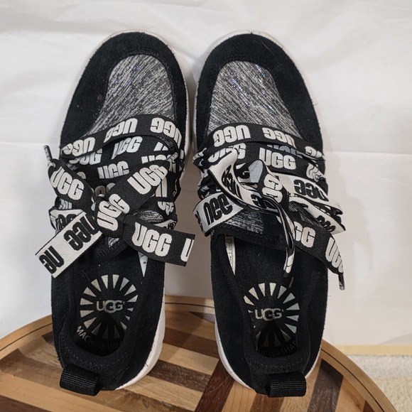 UGG SEAWAY SNEAKER  Women's Girls Size 4 (Youth) Ribbon Laces Shimmer - Picture 10 of 15